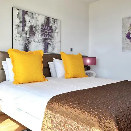 Apartment Seculo Xxi-c, A In Madeira