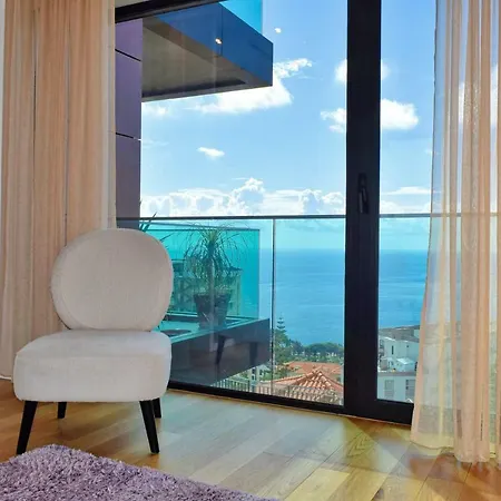 Apartment Seculo Xxi-c, A In Madeira