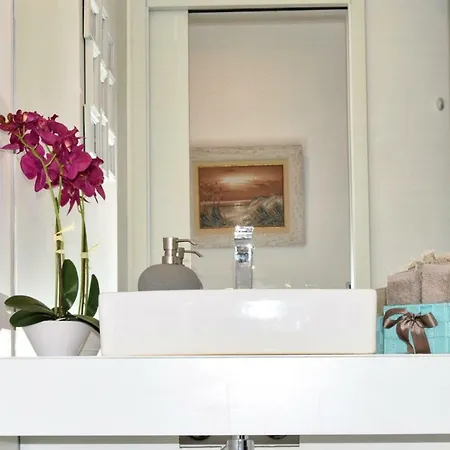 Apartment Seculo Xxi-c, A In Madeira Funchal (Madeira)